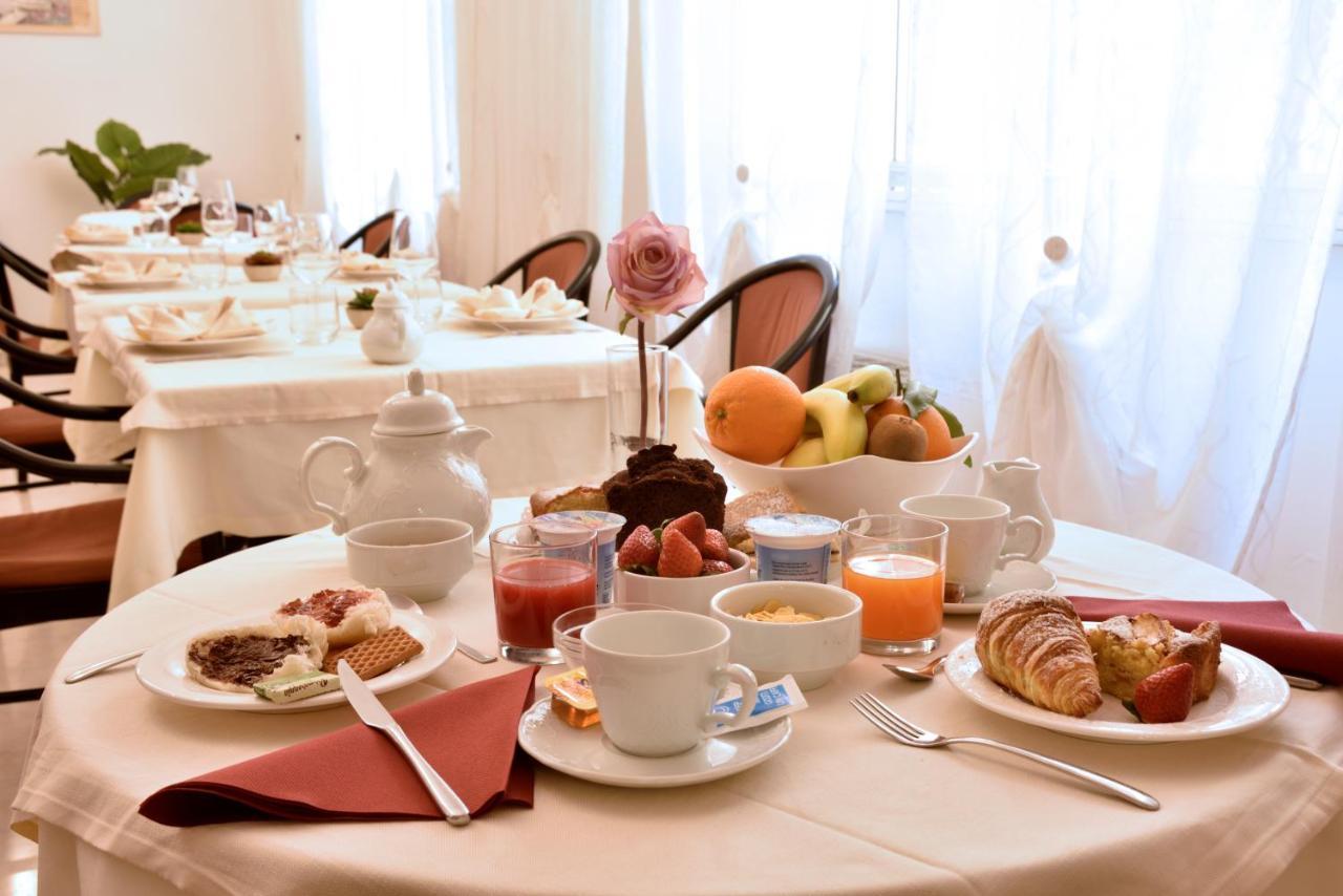 Hotel Morchio Mhotelsgroup ดิอาโนมารีนา ภายนอก รูปภาพ