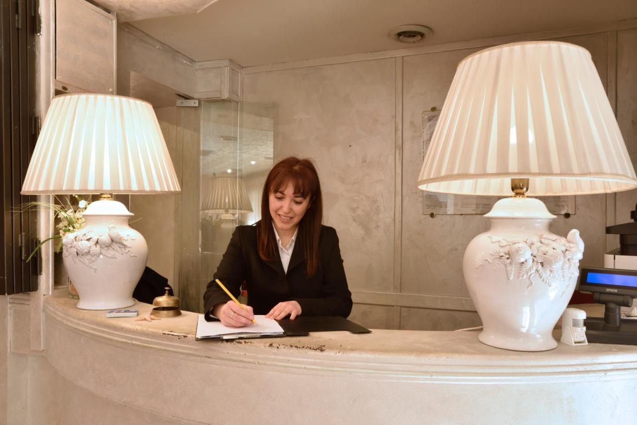 Hotel Morchio Mhotelsgroup ดิอาโนมารีนา ภายนอก รูปภาพ