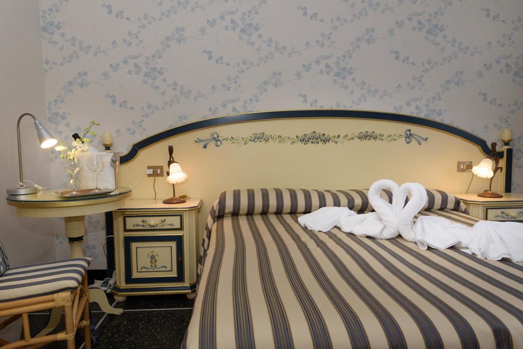Hotel Morchio Mhotelsgroup ดิอาโนมารีนา ภายนอก รูปภาพ