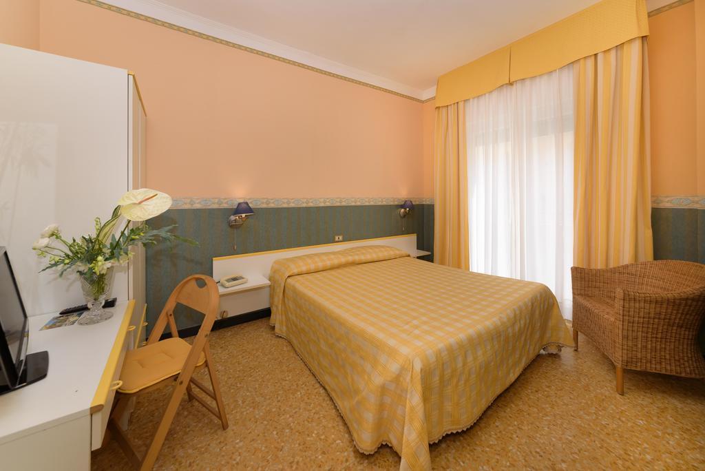 Hotel Morchio Mhotelsgroup ดิอาโนมารีนา ภายนอก รูปภาพ